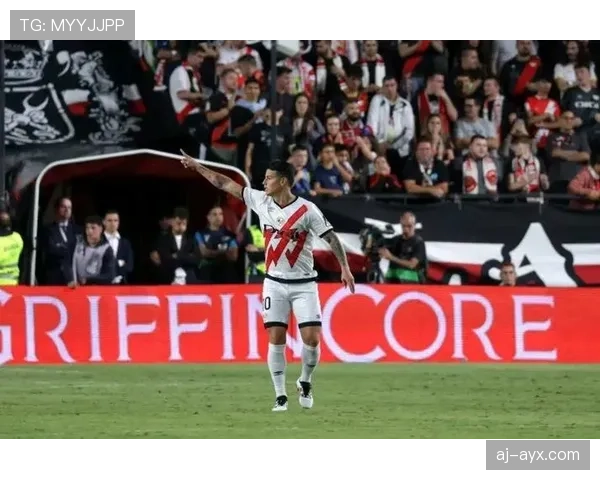 西甲激战正酣：积分榜胶着，豪门争冠上演精彩对决