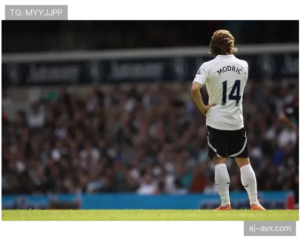 荷兰天才范德芬加盟热刺后状态回暖，球迷期待值拉满